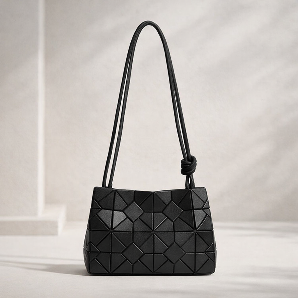 Noir Facette Shoulder Bag